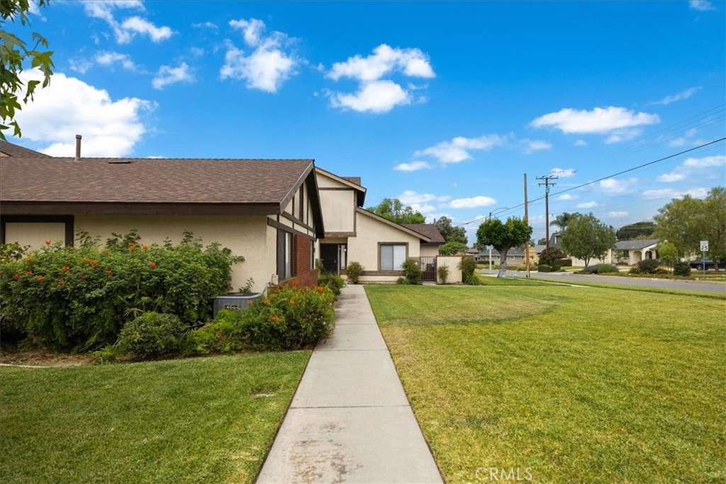 424 East Ada Avenue Glendora, CA 91741 - Photo 8 of 41