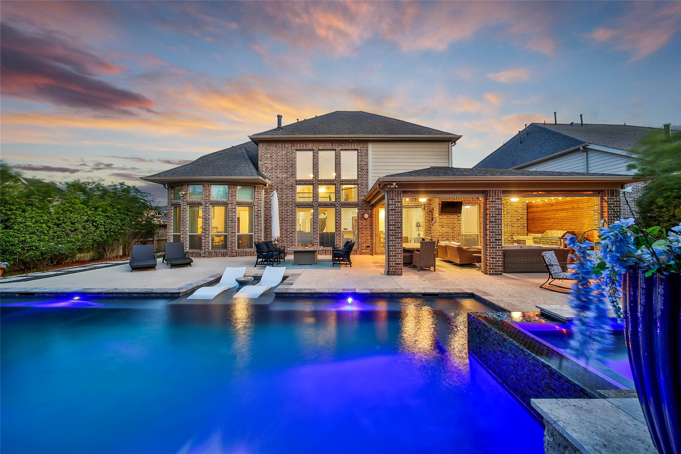 This is the backyard you’ve been dreaming of!