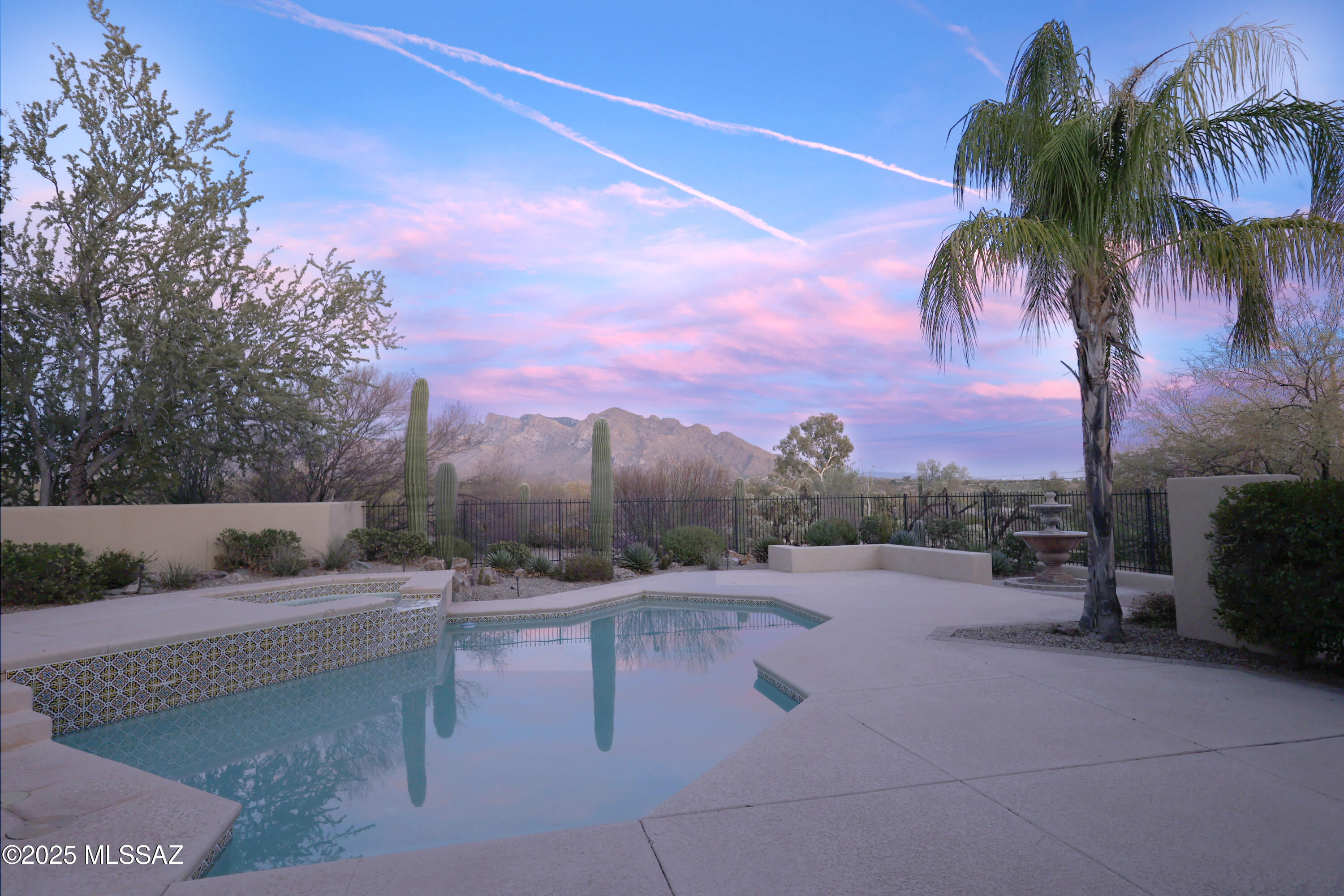 2040 West Lucero Road Oro Valley, AZ 85737 - Photo 2 of 46