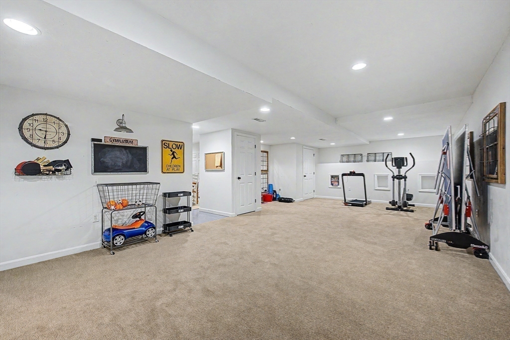 13 Hearthstone Road Hopkinton, MA 01748 - Photo 27 of 36