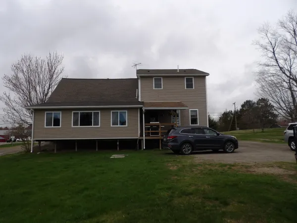 $400,000 | 953 Pushaw Road, Glenburn, ME 04401