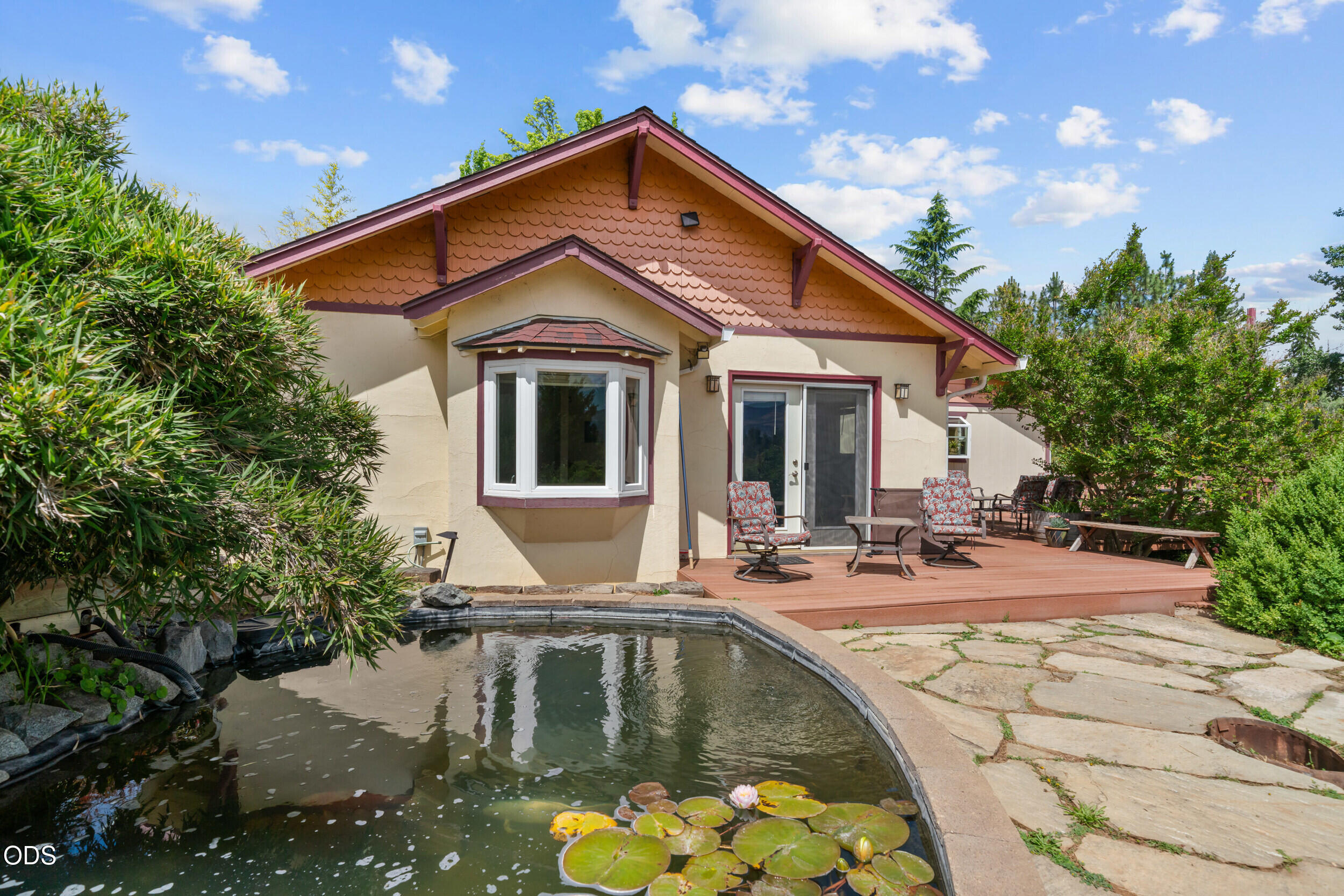 255 Carmen Road Talent, OR 97540 - Photo 27 of 56