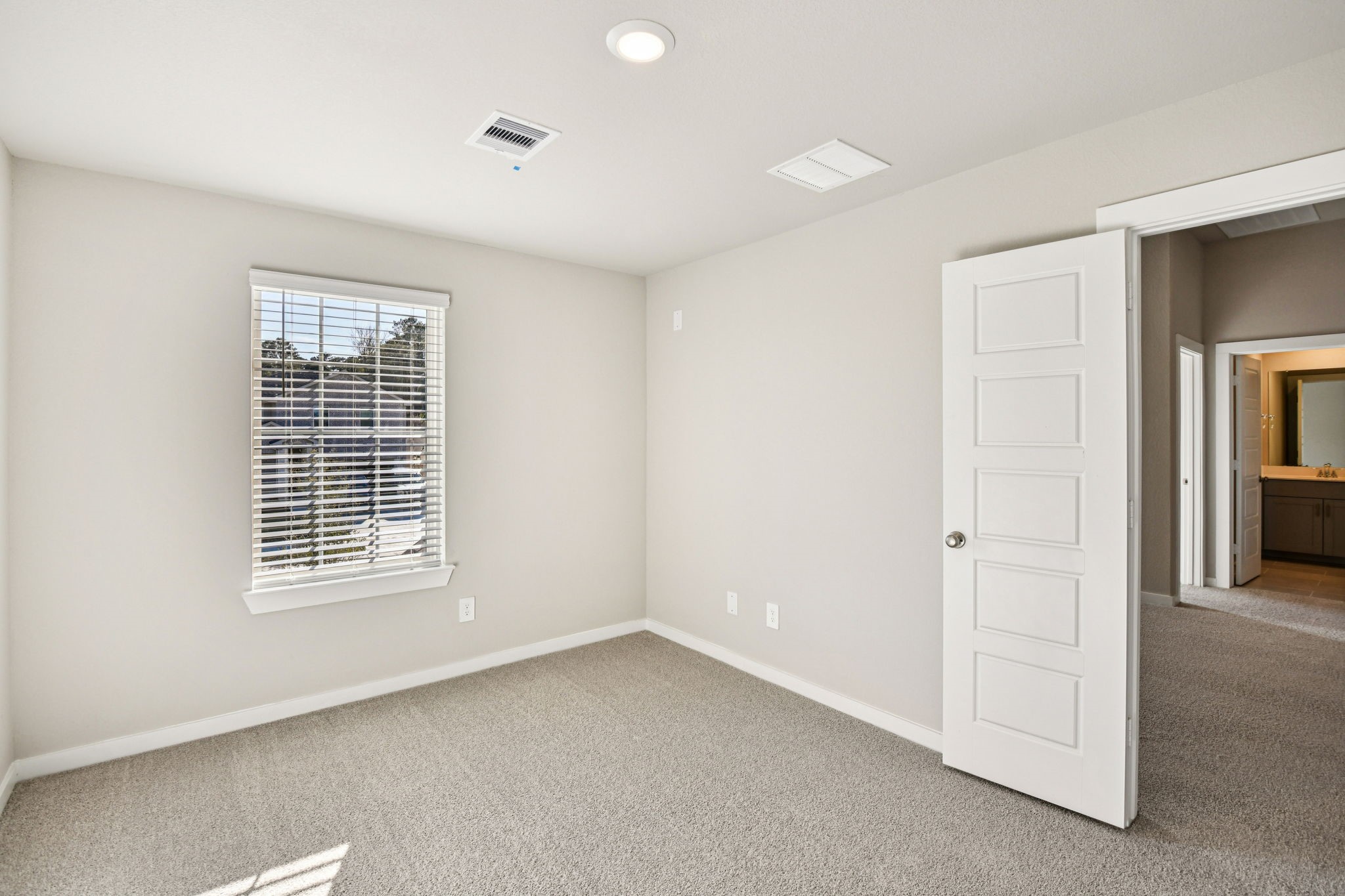 17892 Stone Terrace Montgomery, TX 77316 - Photo 37 of 49 a view of an empty room with a window