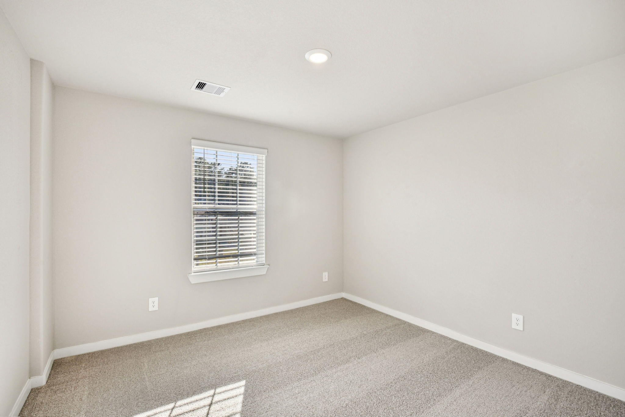 17892 Stone Terrace Montgomery, TX 77316 - Photo 44 of 49 a view of an empty room with a window