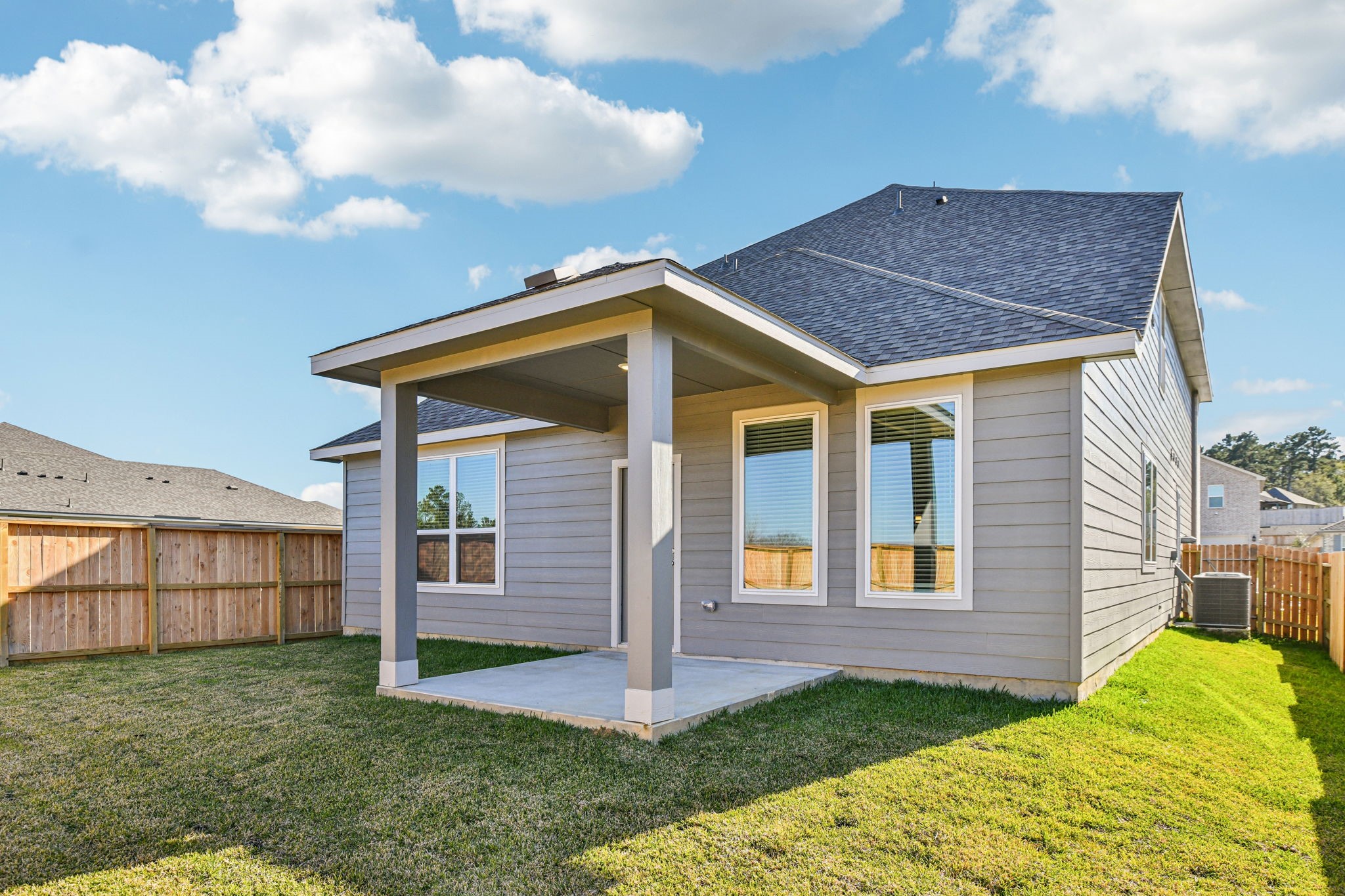 17892 Stone Terrace Montgomery, TX 77316 - Photo 49 of 49 a front view of a house with a yard