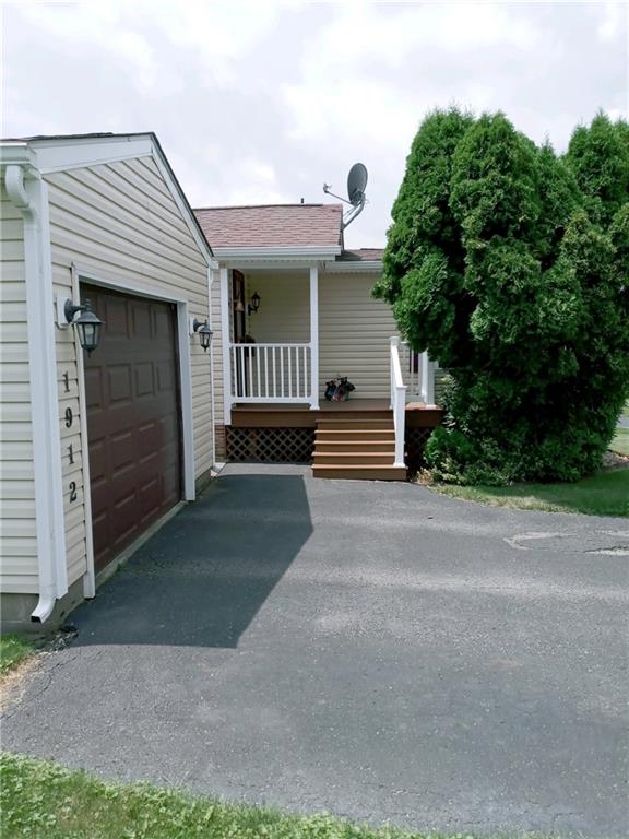 1912 Hill Road Monaca, PA 15061 - Photo 3 of 22 Gallery Image 3