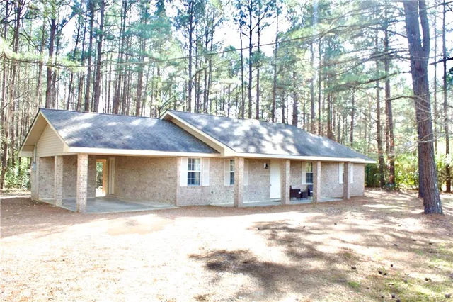 $215,000 | 361 Elmus Paul Road, Deville, LA 71328