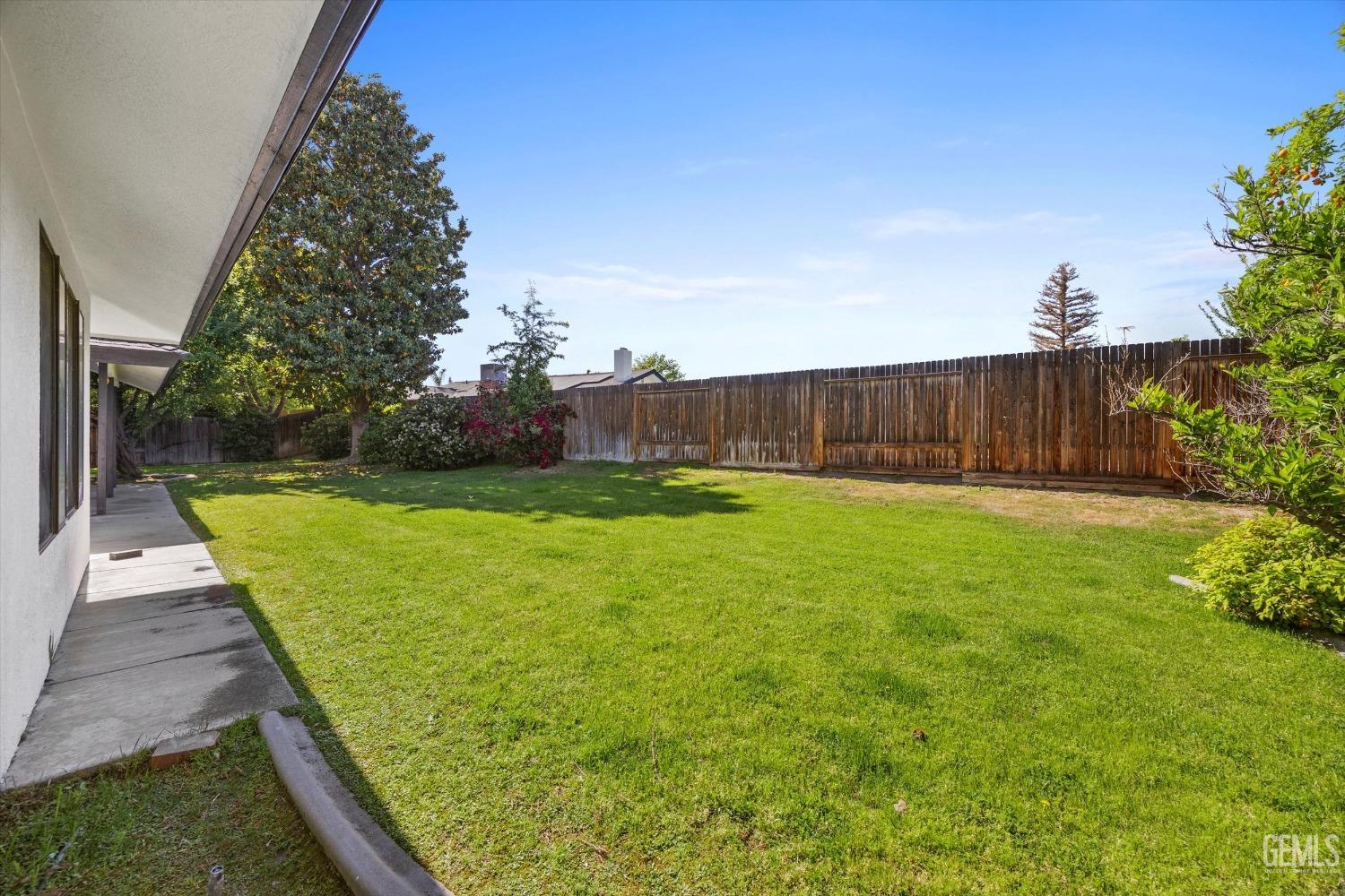 Undisclosed Address Bakersfield, CA 93311 - Photo 34 of 34 a view of a backyard