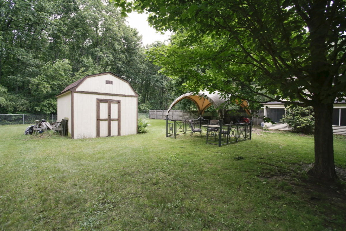 93 Fortune Road Springfield, MI 49037 - Photo 19 of 22 93 fortune_21