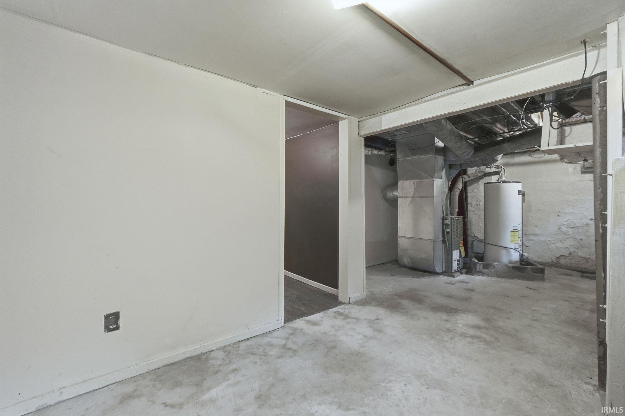 4430 Buell Drive Fort Wayne, IN 46807 - Photo 11 of 36