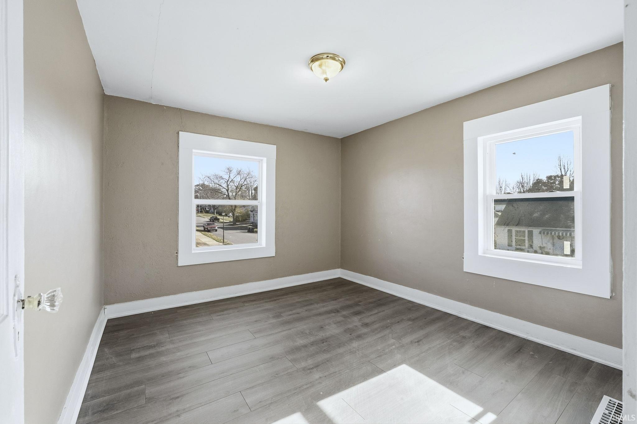 4430 Buell Drive Fort Wayne, IN 46807 - Photo 29 of 36