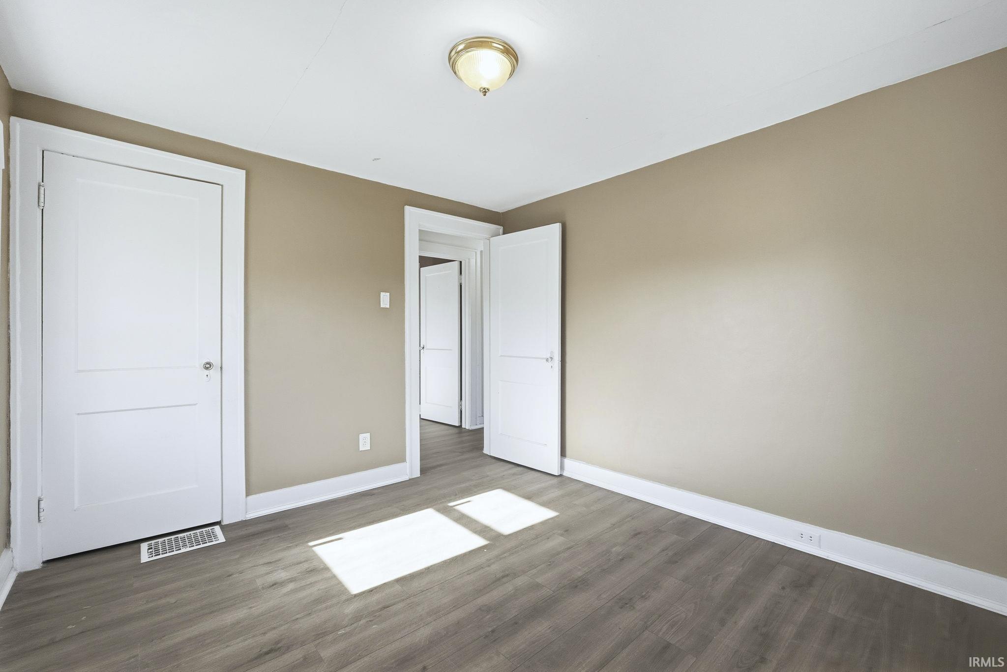 4430 Buell Drive Fort Wayne, IN 46807 - Photo 7 of 36