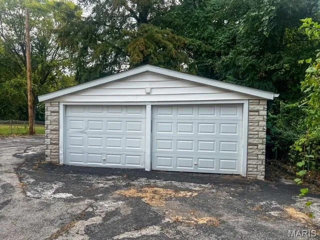 $111,900 | 10066 Dorothy Avenue, St. Louis, MO 63137