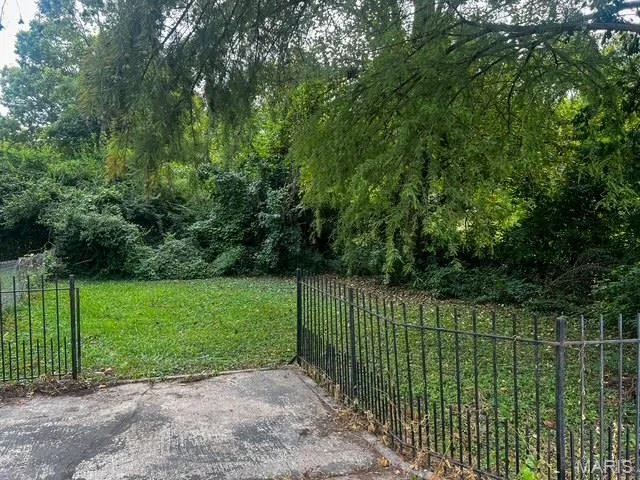 $111,900 | 10066 Dorothy Avenue, St. Louis, MO 63137