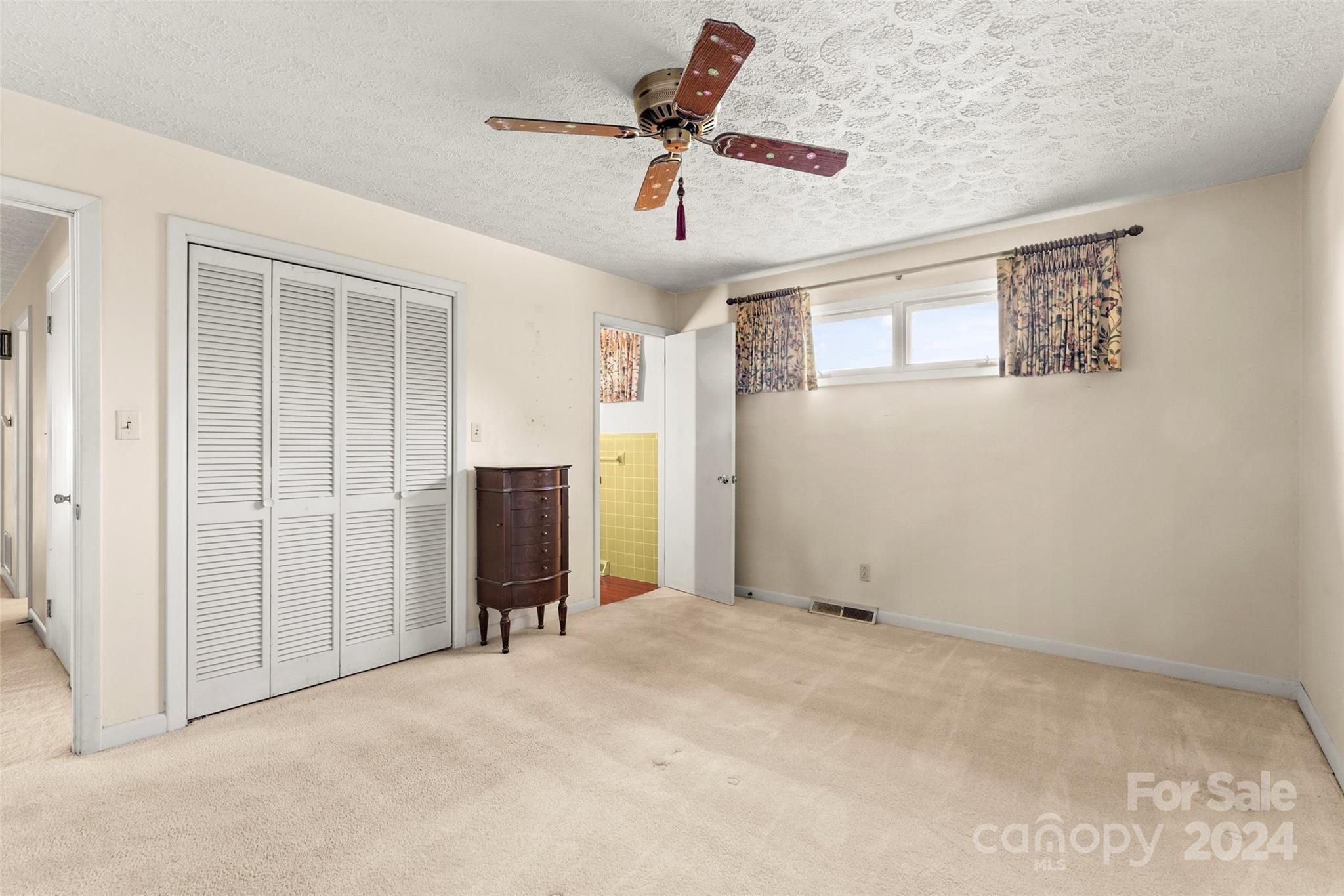 110 Stephens Drive Morganton, NC 28655 - Photo 13 of 29 a view of livingroom with hardwood