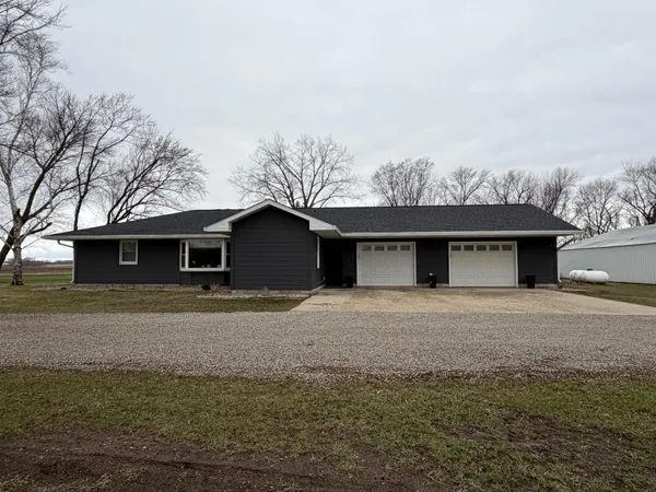 $400,000 | 2632 110th Street, Granada, MN 56039