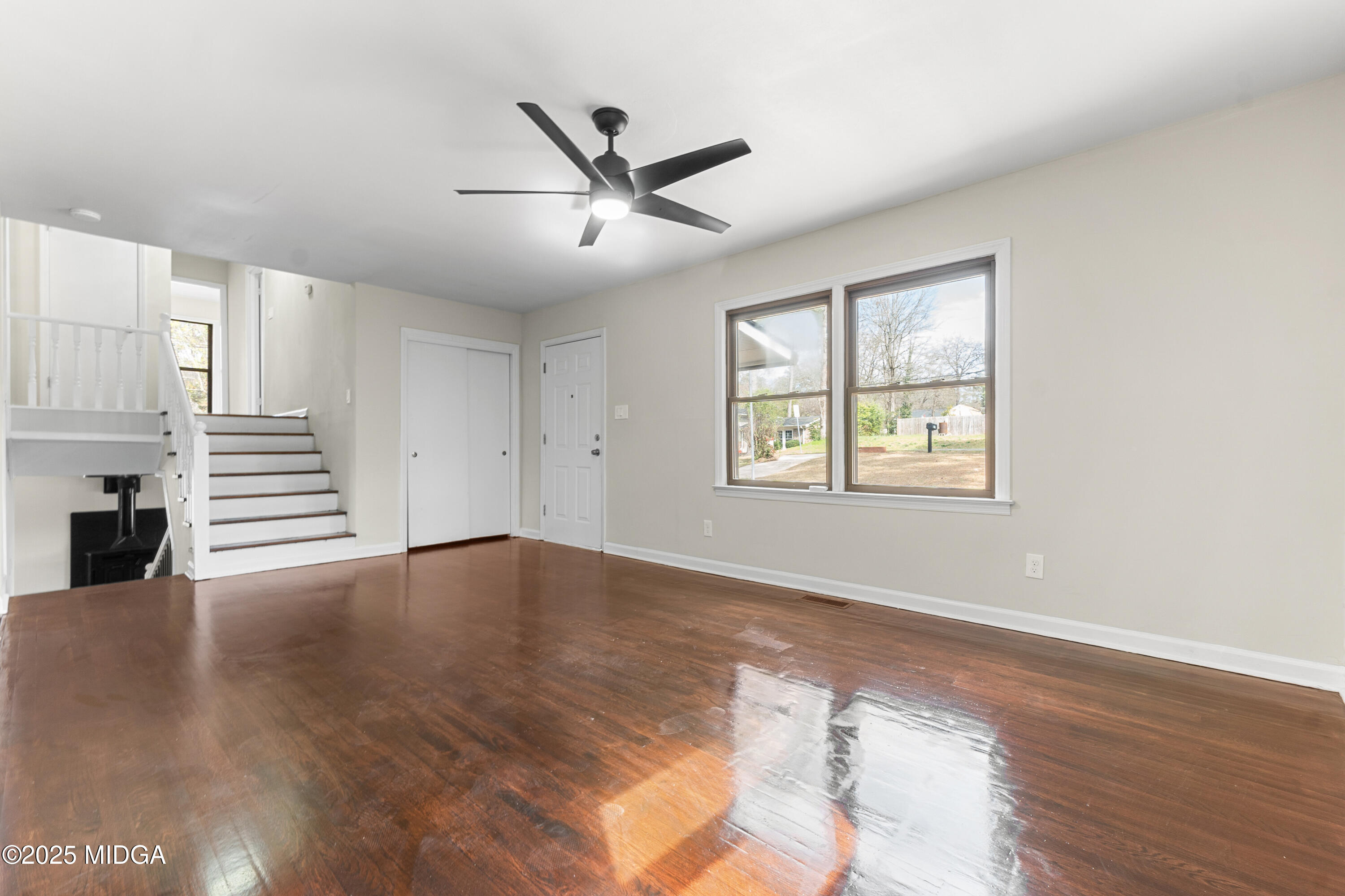 209 Juniper Road Warner Robins, GA 31093 - Photo 3 of 63 24__AAA3057_mls