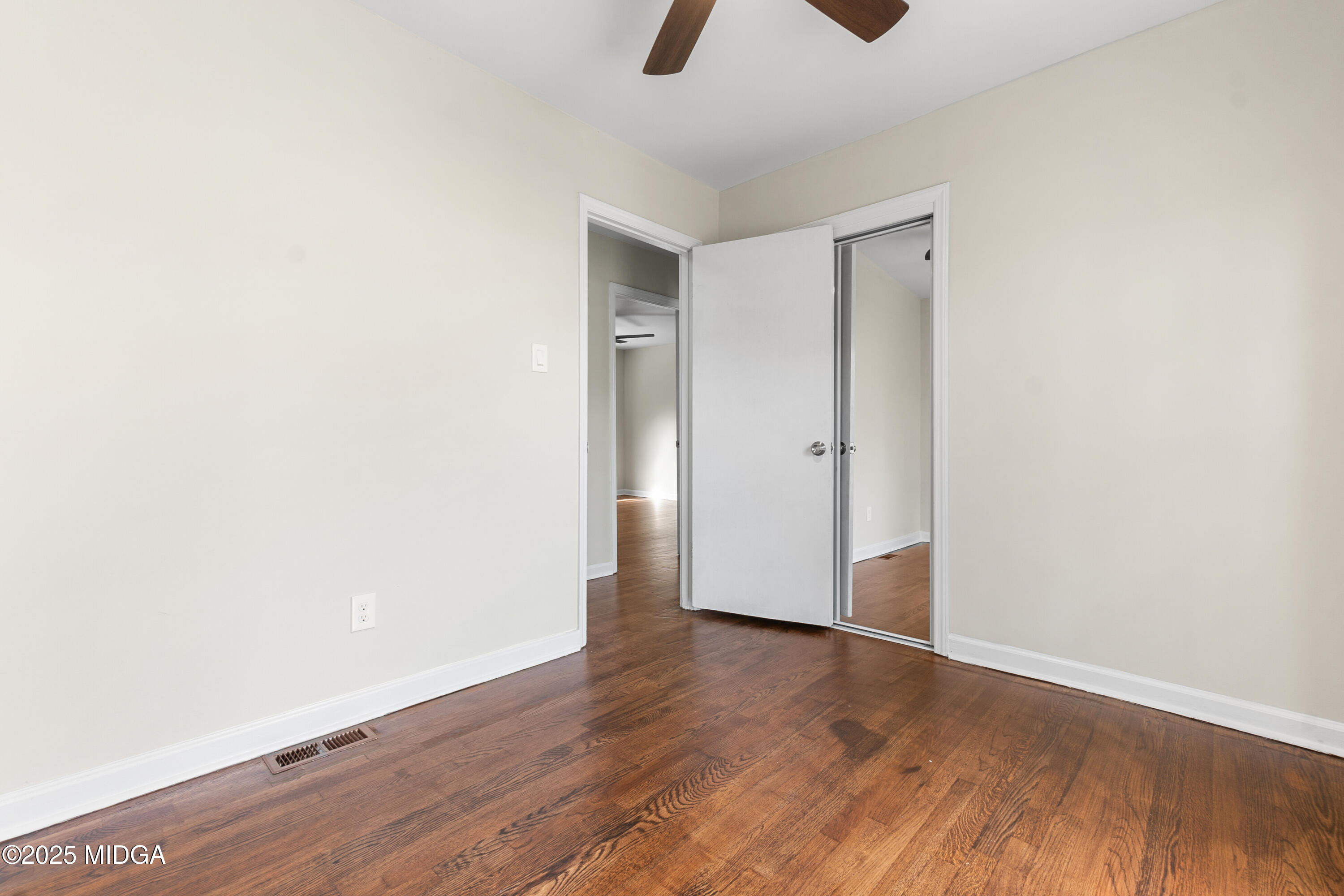 209 Juniper Road Warner Robins, GA 31093 - Photo 34 of 63 57__AAA3002_mls