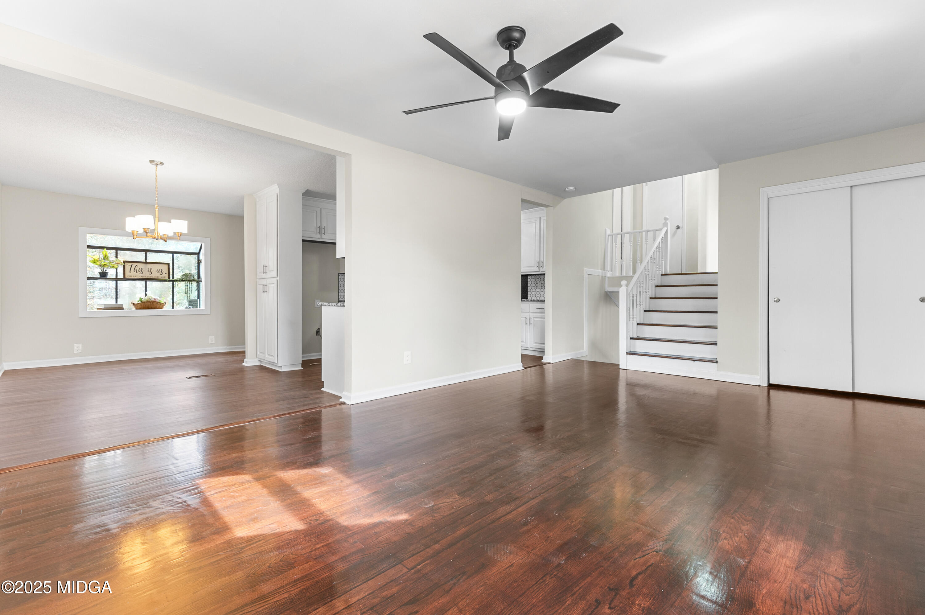 209 Juniper Road Warner Robins, GA 31093 - Photo 7 of 63 25__AAA3047_mls