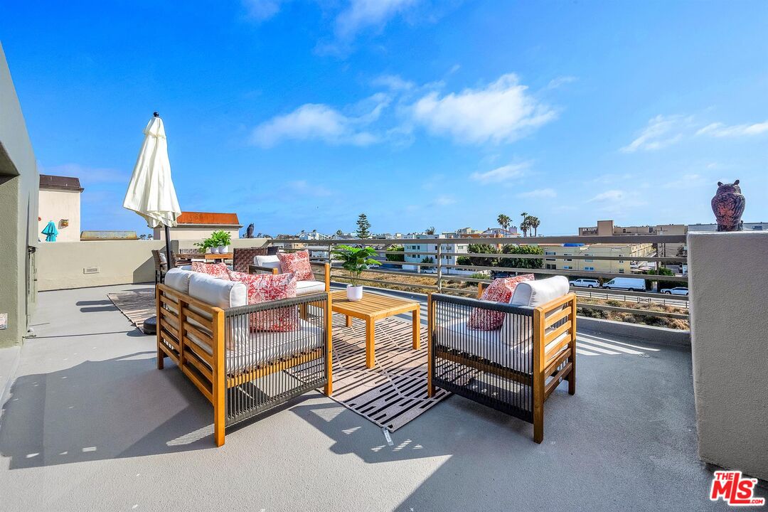 4911 Roma Court Marina del Rey, CA 90292 - Photo 38 of 58