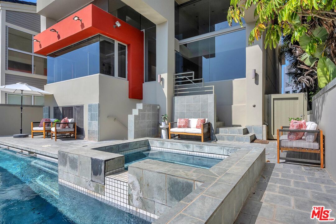 4911 Roma Court Marina del Rey, CA 90292 - Photo 8 of 58 a building outdoor space with patio furniture