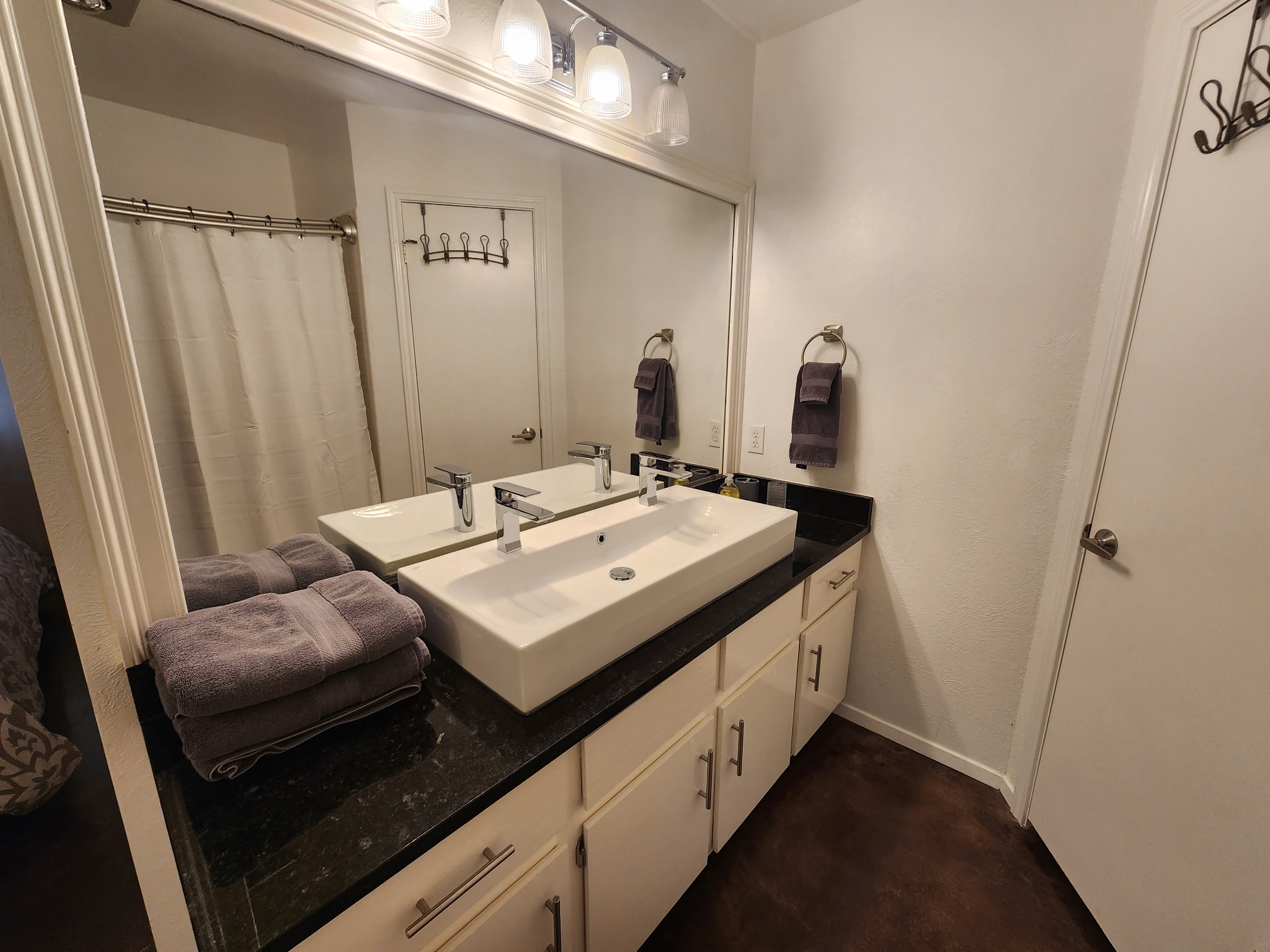 11404 Ruffed Grouse Drive Austin, TX 78758 - Photo 11 of 21 Dual Sinks