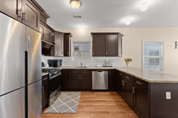 $3,199 | 23 Reynolds Avenue, Unit 1, Harrison, NJ 07029