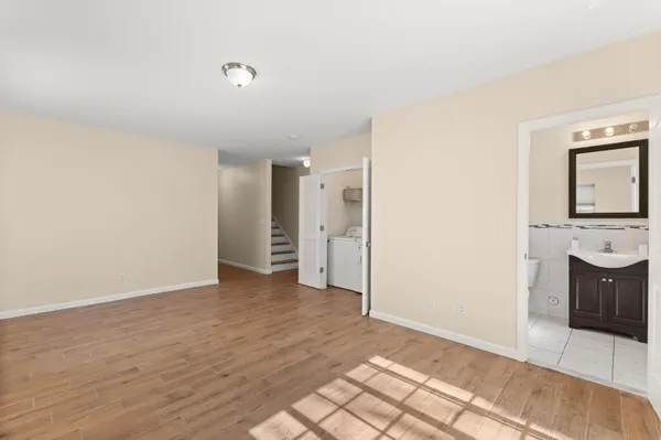 $3,199 | 23 Reynolds Avenue, Unit 1, Harrison, NJ 07029