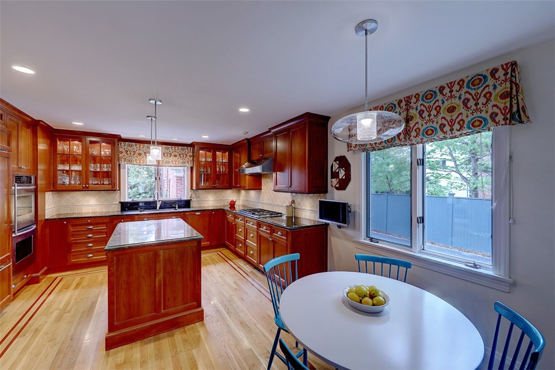 24 Intervale Road Providence, RI 02906 - Photo 16 of 40 Gallery Image 16