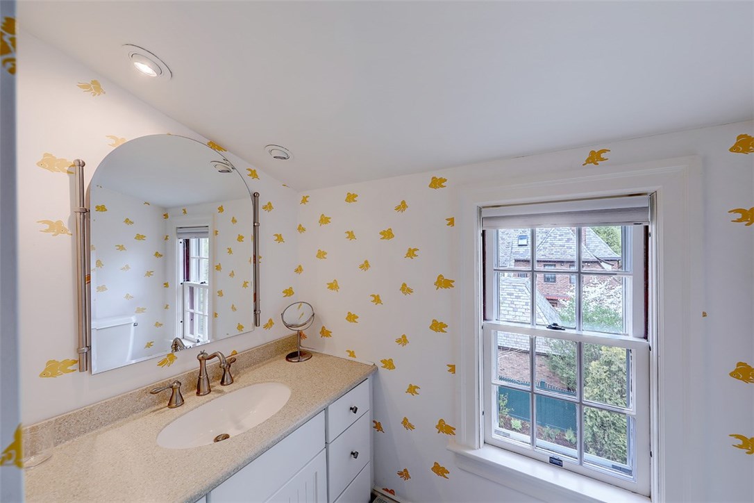 24 Intervale Road Providence, RI 02906 - Photo 30 of 40 Gallery Image 30