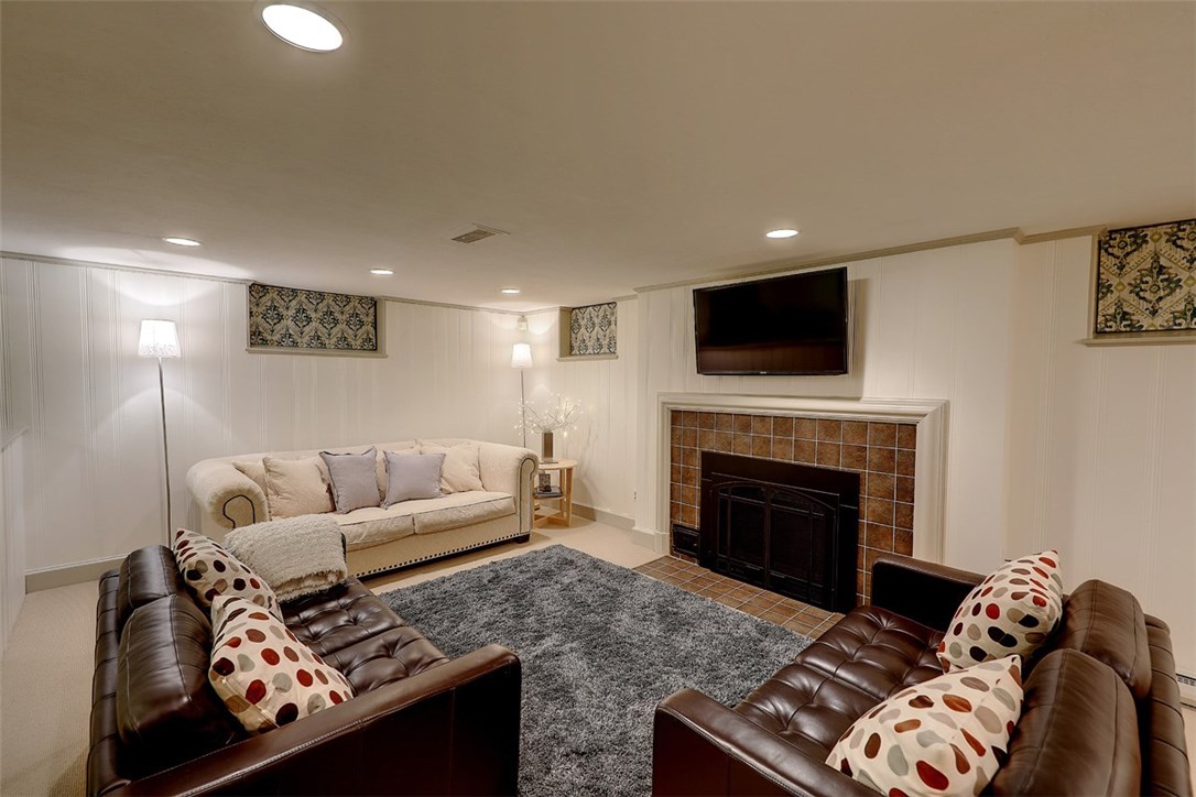 24 Intervale Road Providence, RI 02906 - Photo 32 of 40 Gallery Image 32