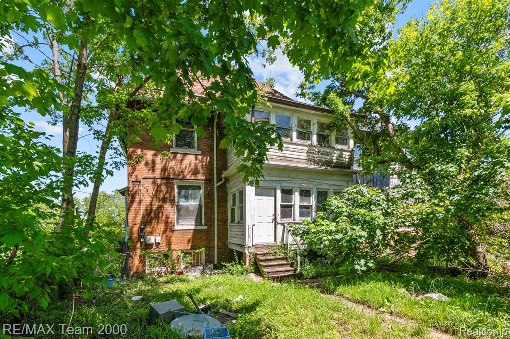 2187 Harding Street Detroit, MI 48214 - Photo 34 of 35