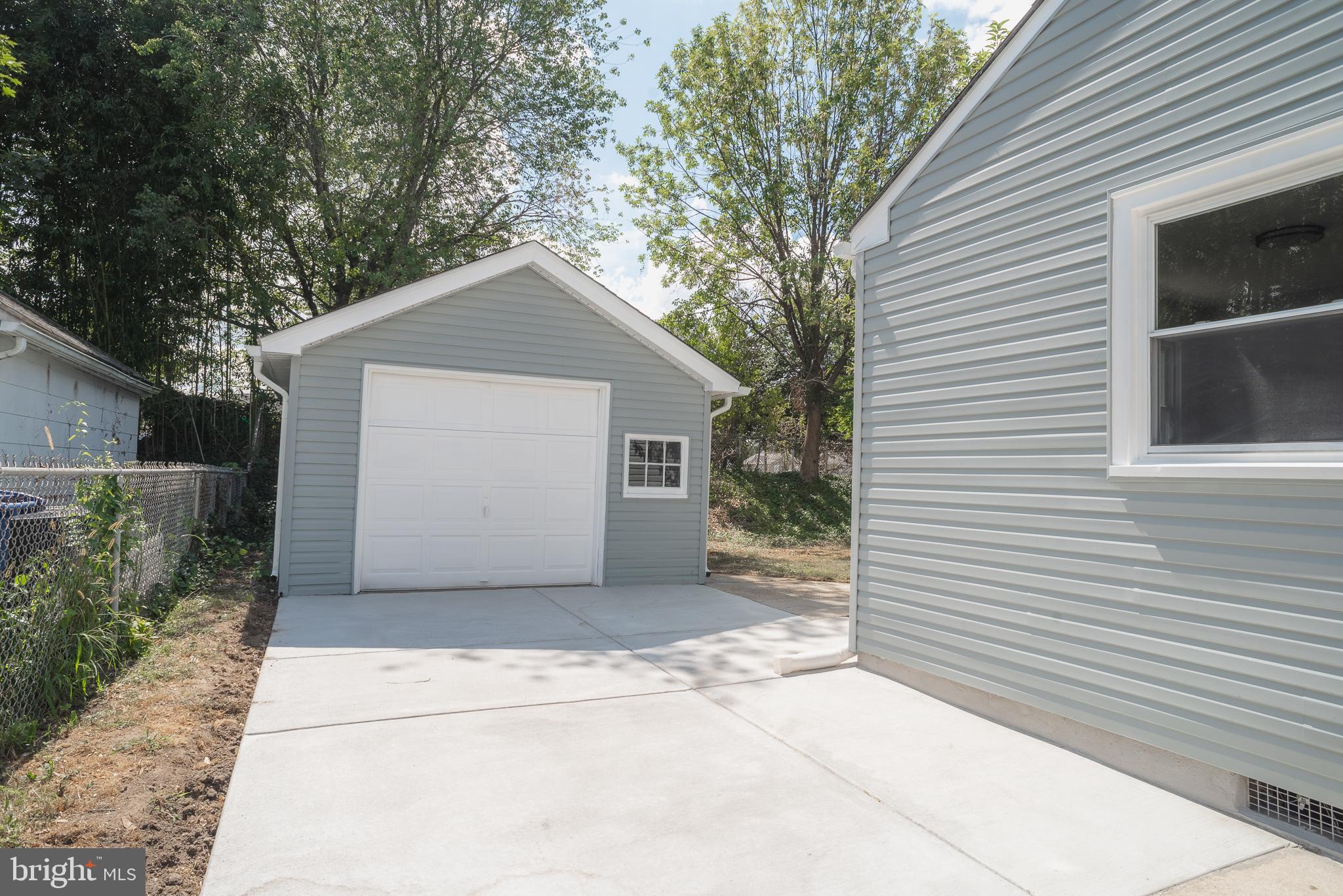 524 West Main Street Maple Shade, NJ 08052 - Photo 28 of 30 a front view of a house with a garage