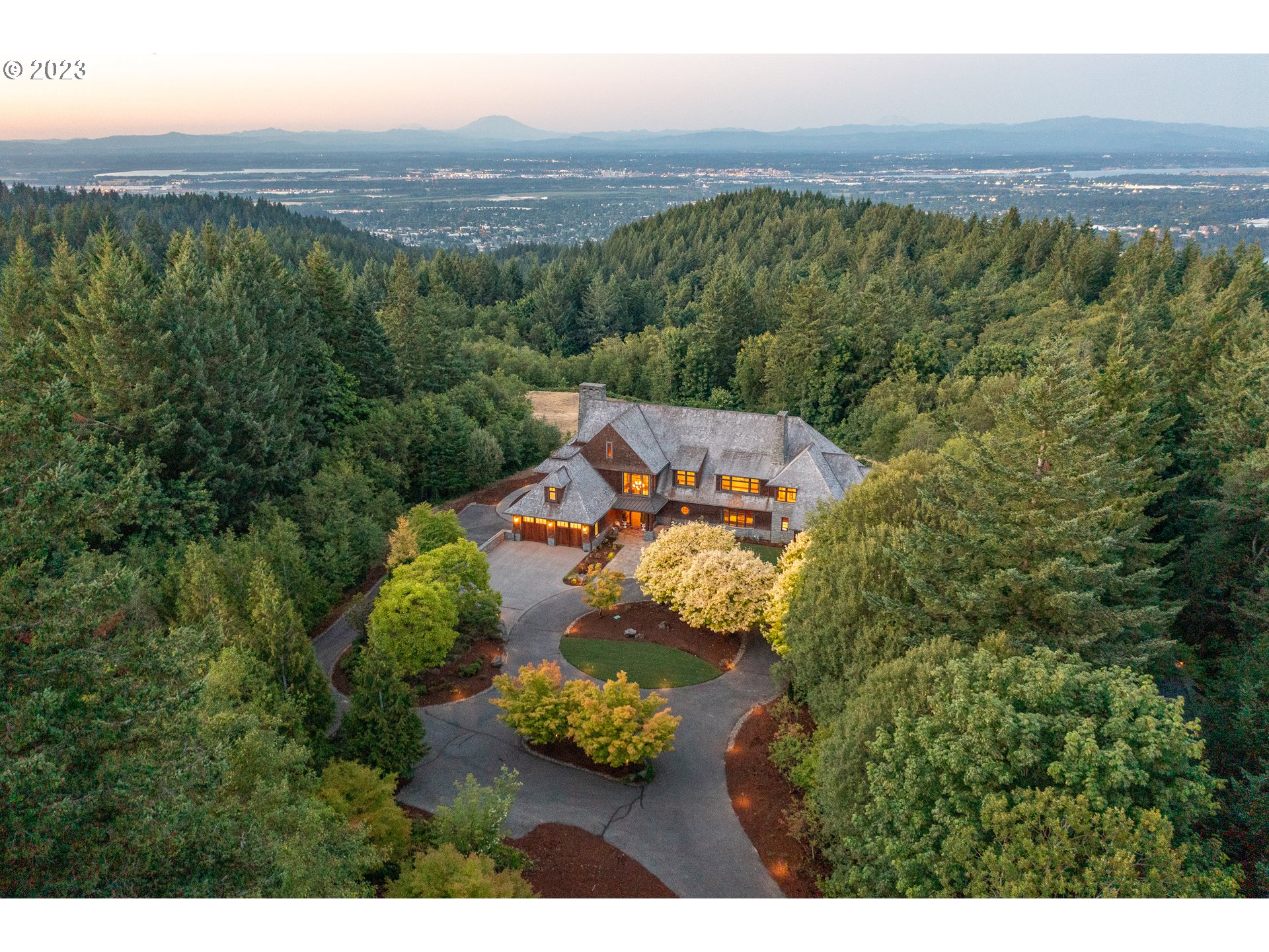 9838 Northwest Wind Ridge Drive Portland, OR 97229 - Photo 29 of 34