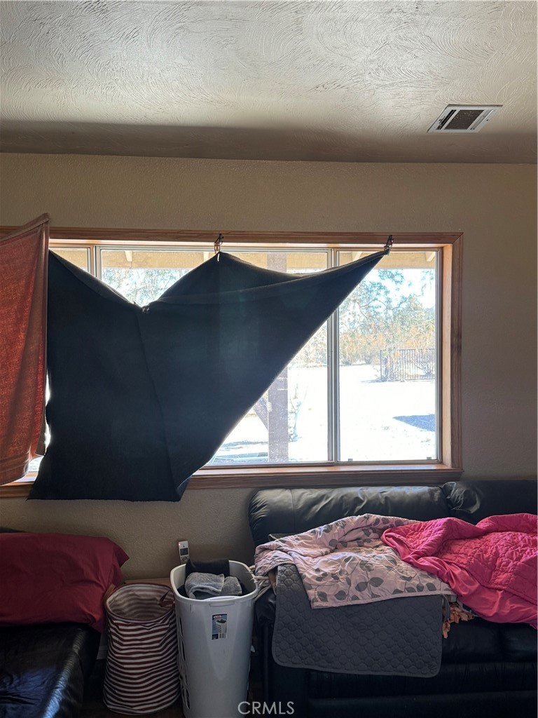 12780 Hacienda Road Phelan, CA 92371 - Photo 13 of 17