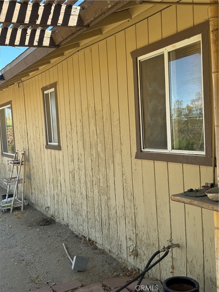 12780 Hacienda Road Phelan, CA 92371 - Photo 9 of 17