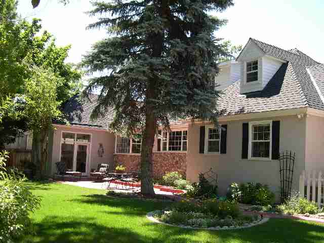 220 Circle Drive Reno, NV 89509 - Photo 3 of 8 Gallery Image 3