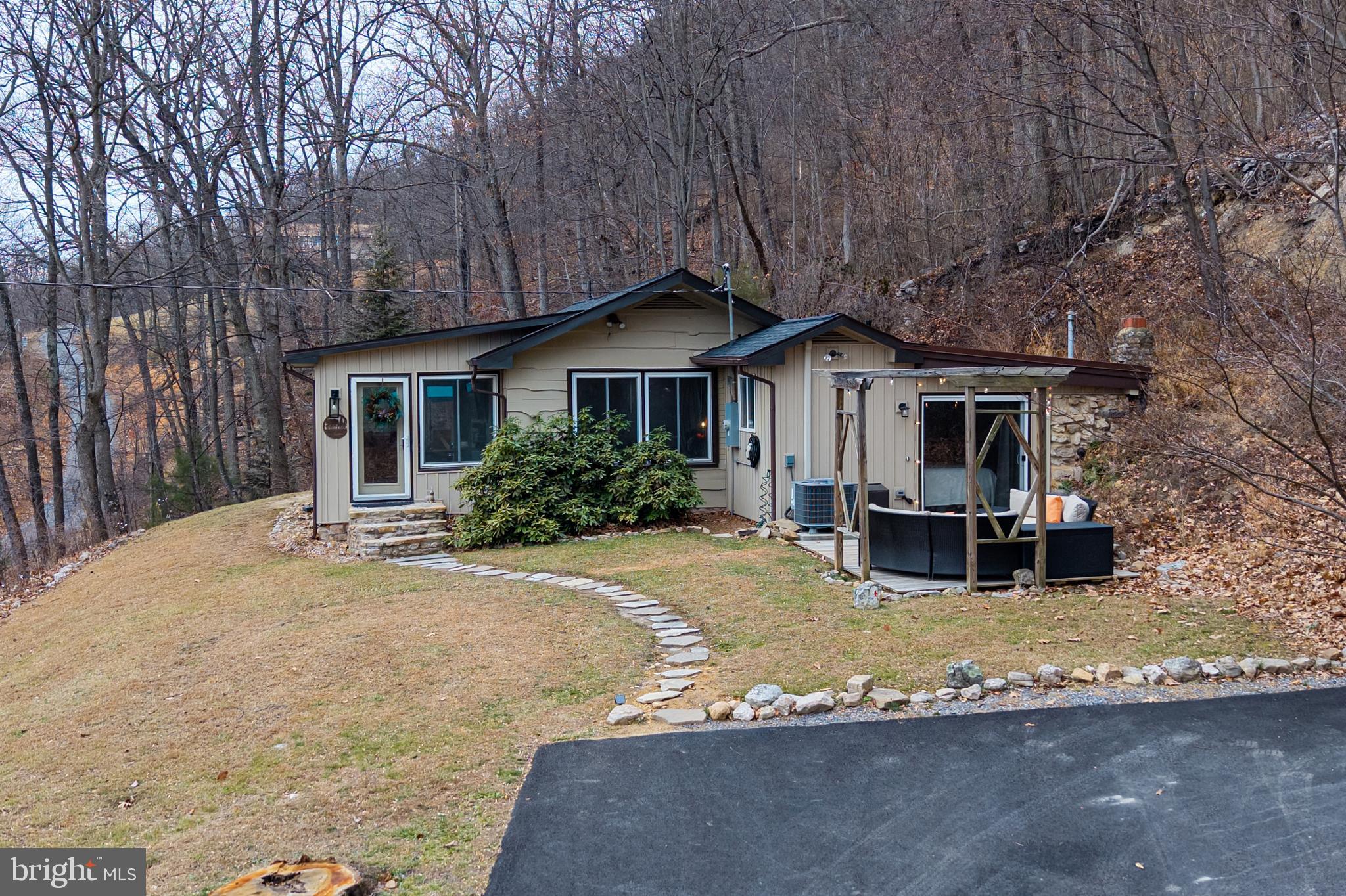 738 Frst Dr Extension Luray, VA 22835 - Photo 6 of 33