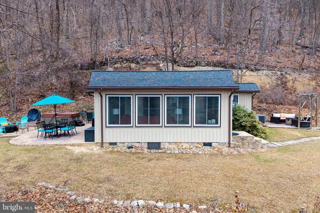 $425,000 | 738 Frst Dr Extension, Luray, VA 22835
