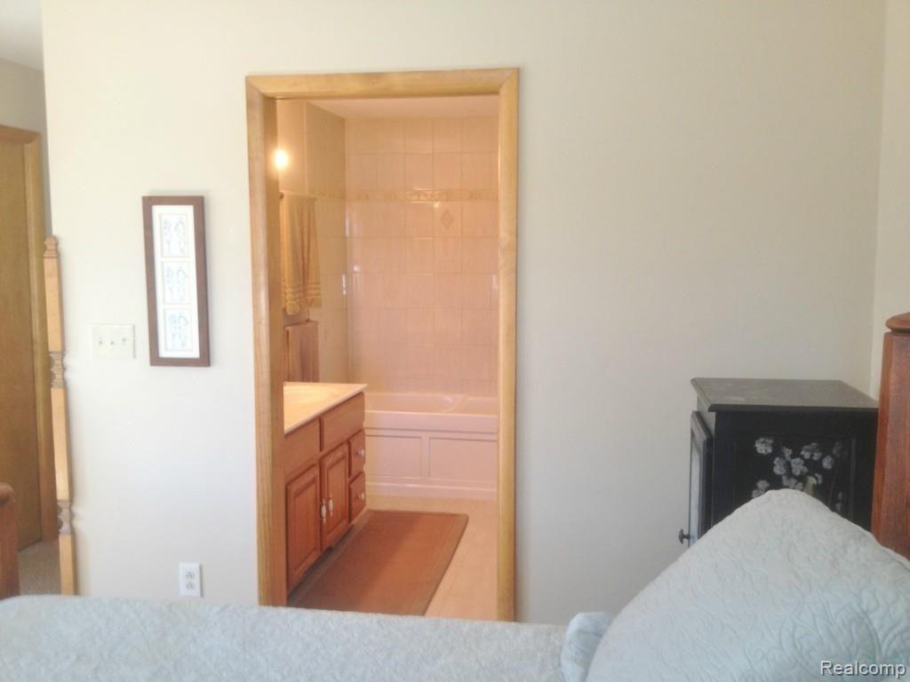 9633 Lindsey Road Casco, MI 48064 - Photo 13 of 31 2013-07-25 18.10