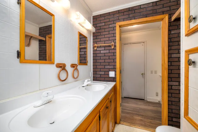 $169,900 | 227 North Church Street, Manning, SC 29102