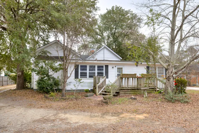 $169,900 | 227 North Church Street, Manning, SC 29102