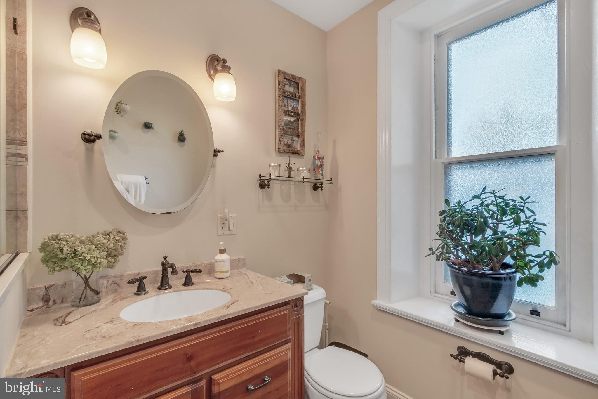 614 Washington Lane Jenkintown, PA 19046 - Photo 26 of 41 2nd Floor Bath