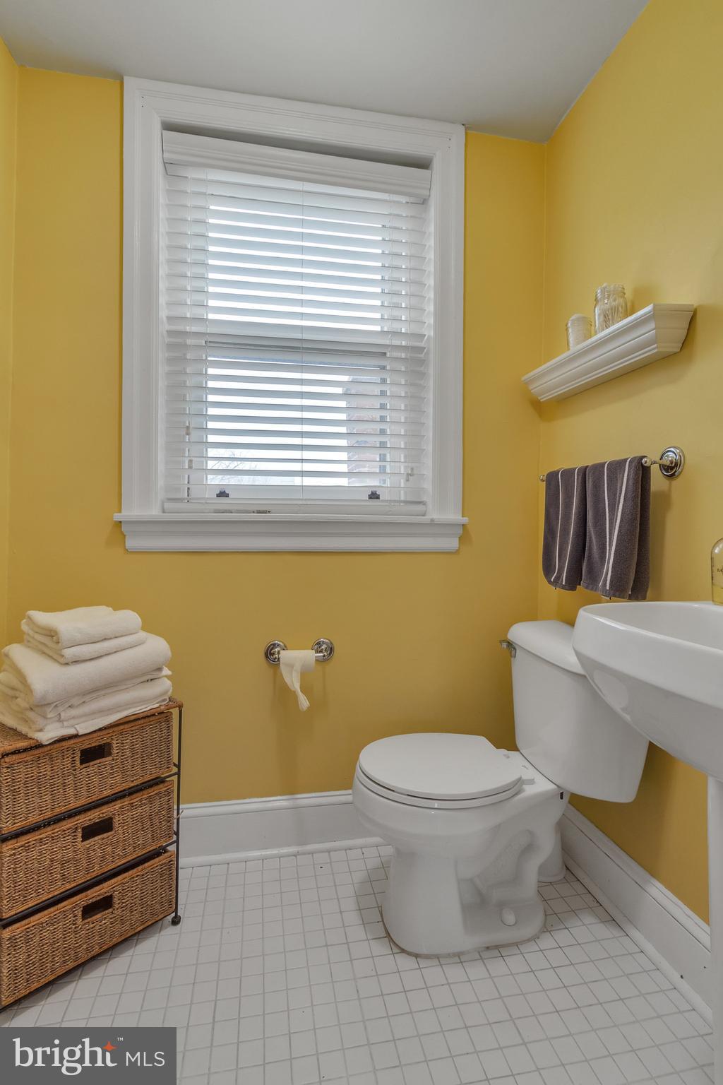 614 Washington Lane Jenkintown, PA 19046 - Photo 32 of 41 3rd Floor 1/2 Bath