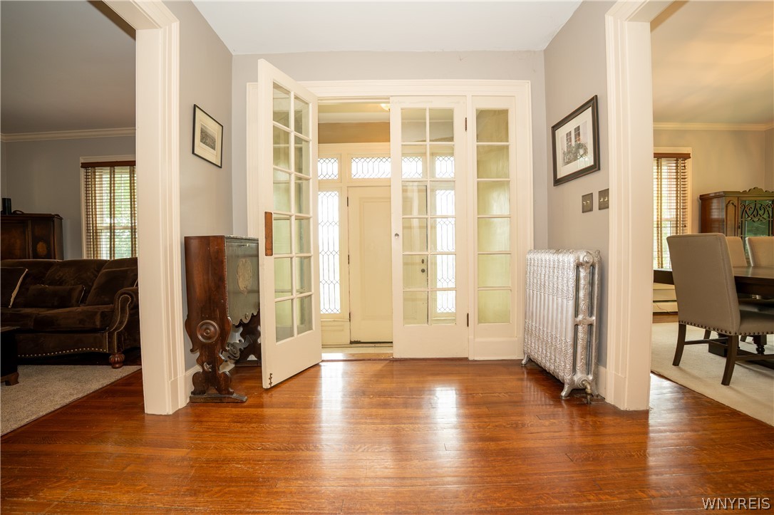 10775 Main Street Clarence, NY 14031 - Photo 18 of 50 Front foyer