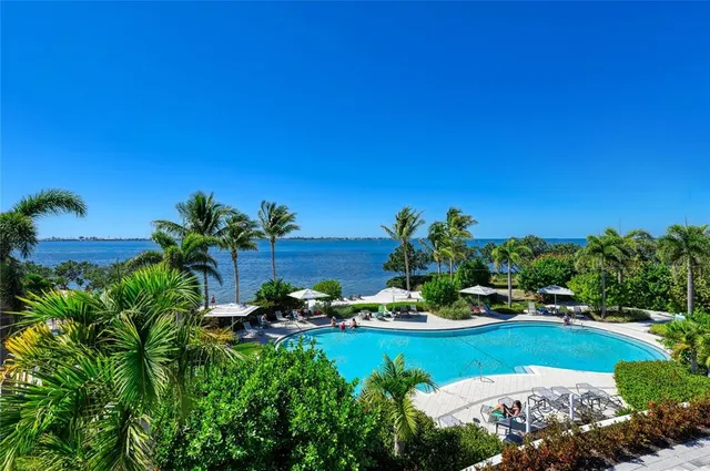 $1,300,000 | 295 Compass Point Drive, Unit 202, Bradenton, FL 34209