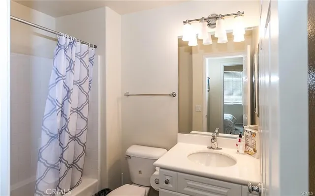 $4,000 | 46 Vintage, Irvine, CA 92620