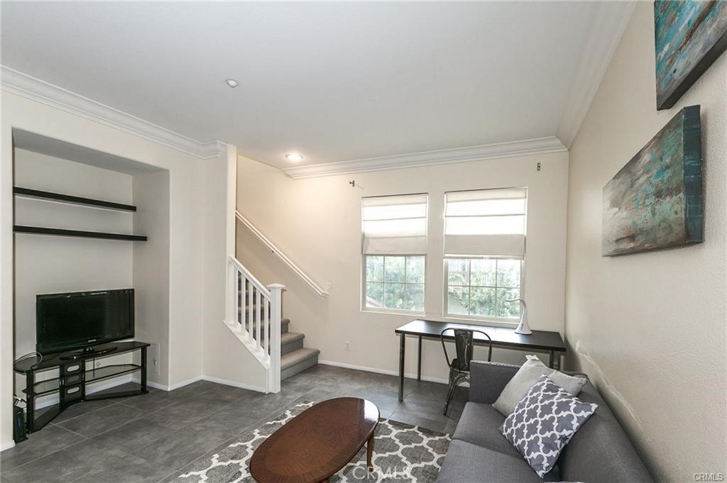 46 Vintage Irvine, CA 92620 - Photo 2 of 18