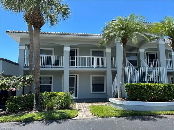 $2,800 | 509 Roma Court, Unit 201, Naples, FL 34110
