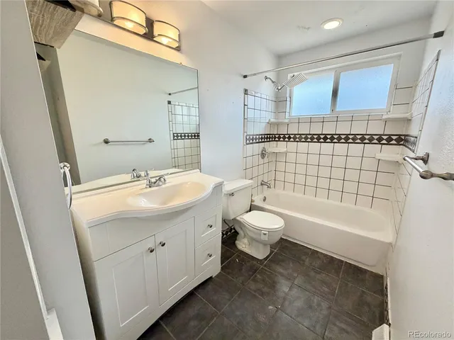 $2,595 | 13091 Acres Green Drive, Lone Tree, CO 80124